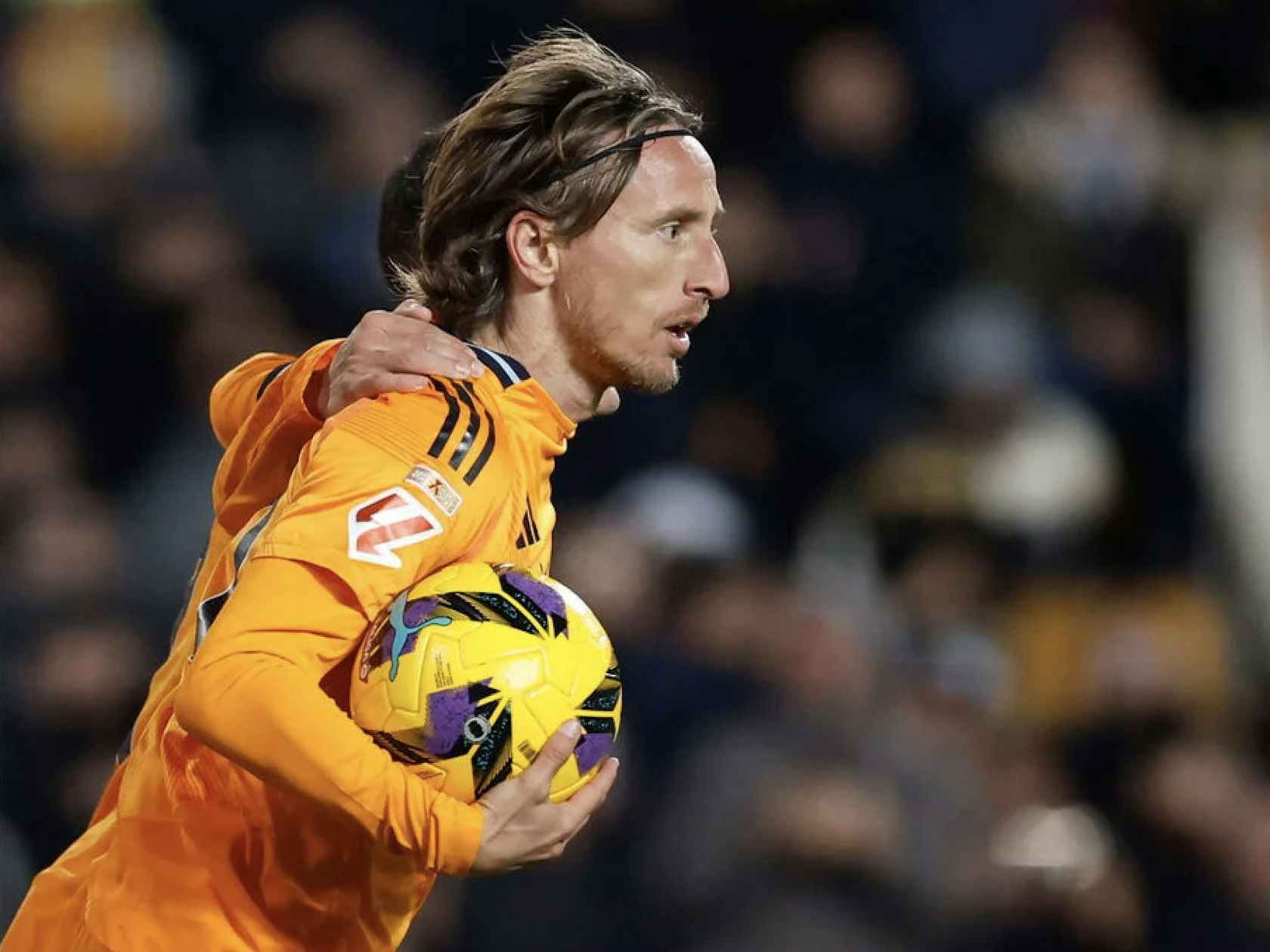 篮球火箭主力后卫被评为月最佳球员（火箭队首发后卫当选本月最佳球员）