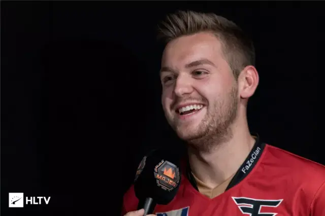 NAVI 击败 FaZe，而 NIP 在 IEM 科隆 2025 的首场比赛中输给了 aurora